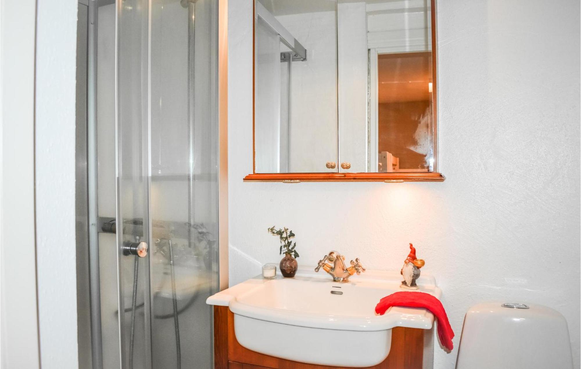1 Bedroom Amazing Apartment In Ystad Exterior foto
