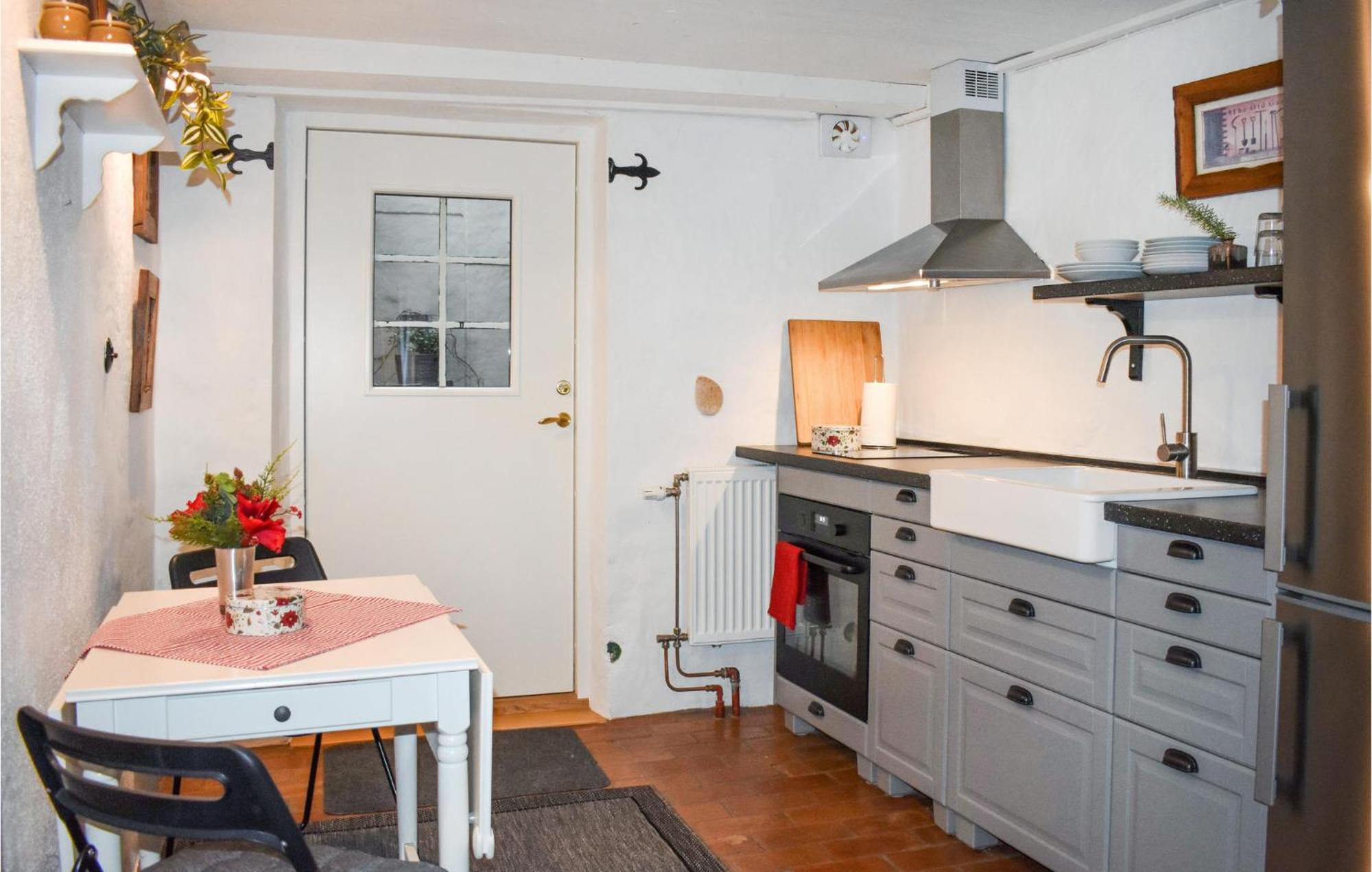 1 Bedroom Amazing Apartment In Ystad Exterior foto